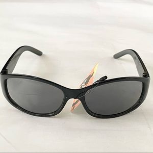 Unisex black frame sunglasses uva ubv protection